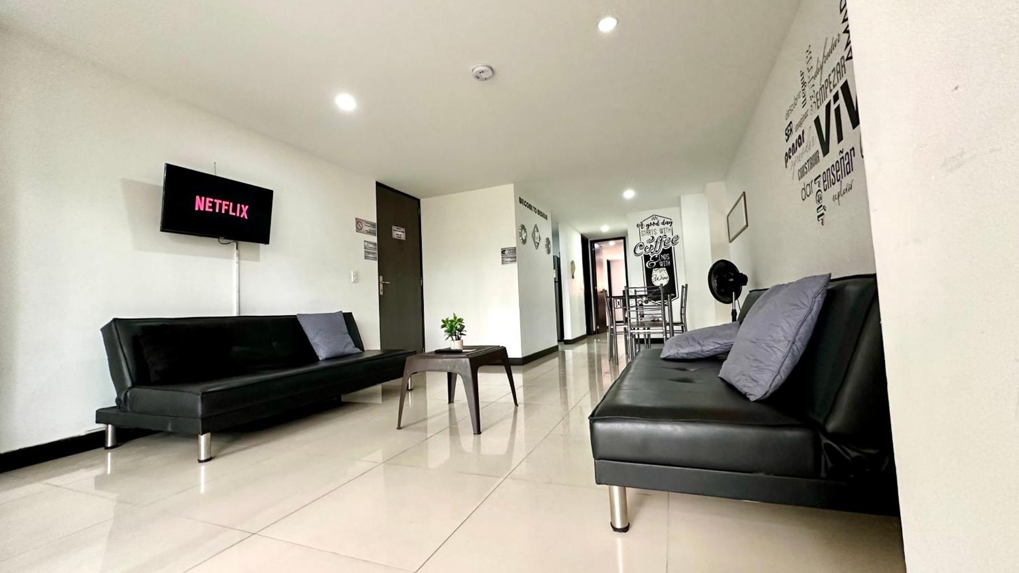Apto Moderno En Laureles Medellin Exterior photo