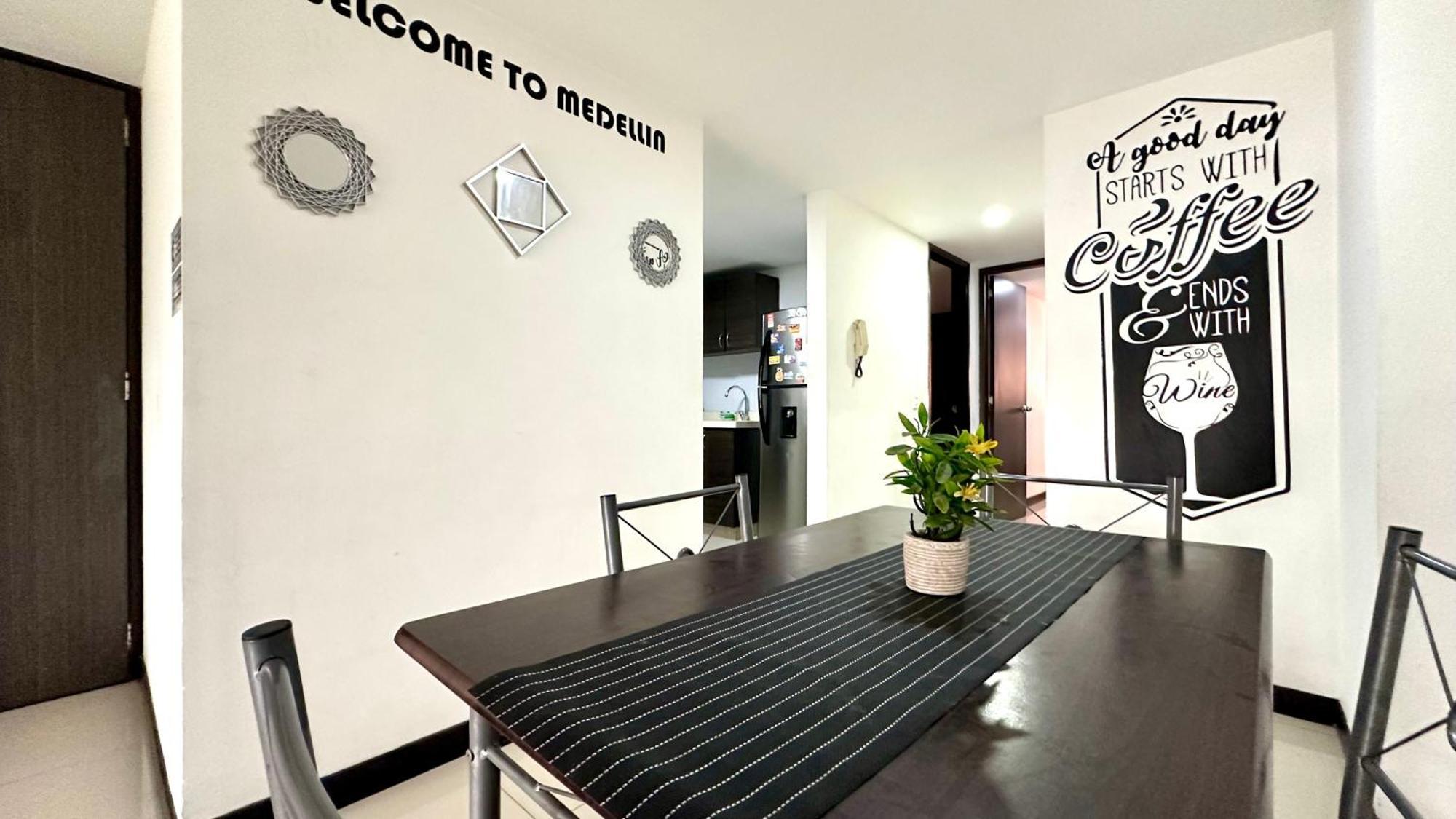 Apto Moderno En Laureles Medellin Exterior photo