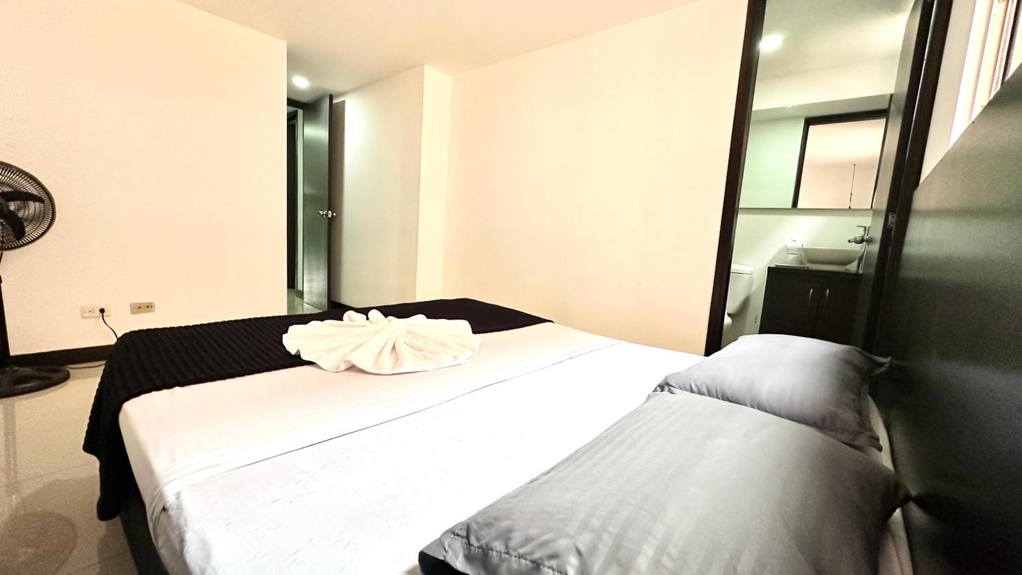 Apto Moderno En Laureles Medellin Exterior photo