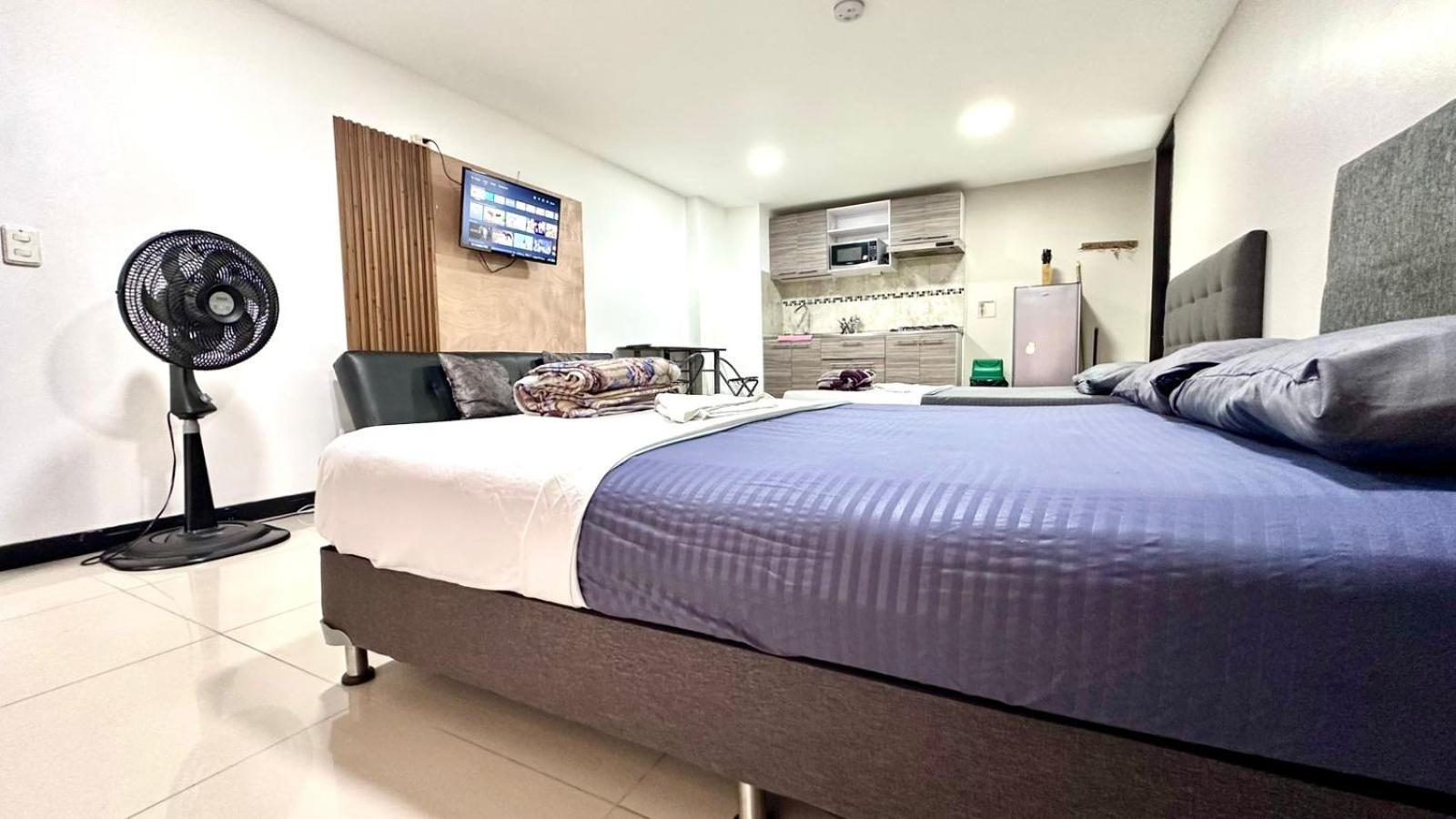 Apto Moderno En Laureles Medellin Exterior photo