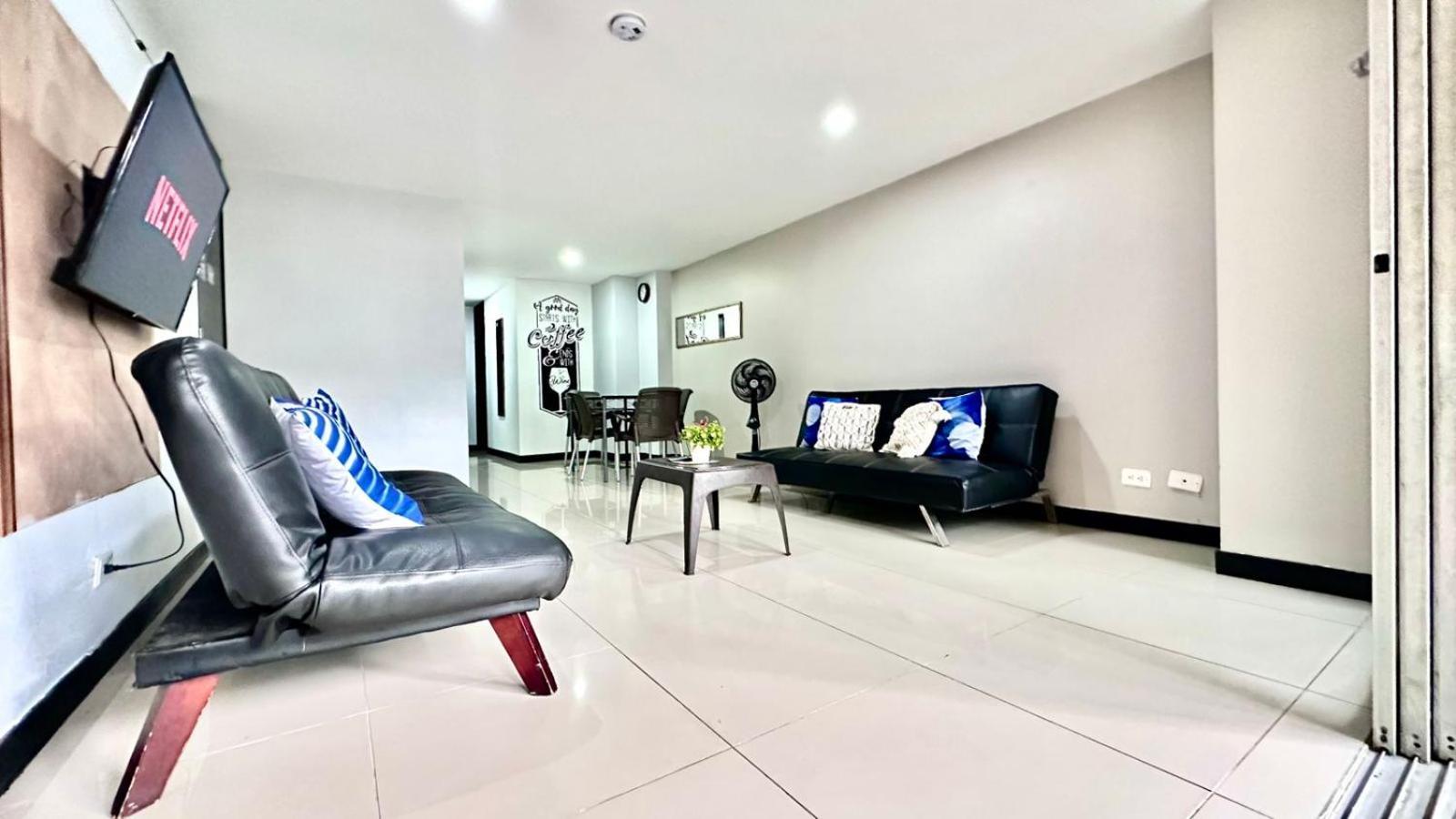 Apto Moderno En Laureles Medellin Exterior photo